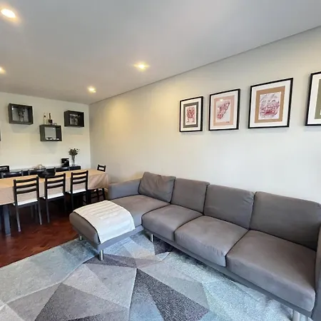 Apartment A-mo By Trip2portugal: Arts District Up To 8 *