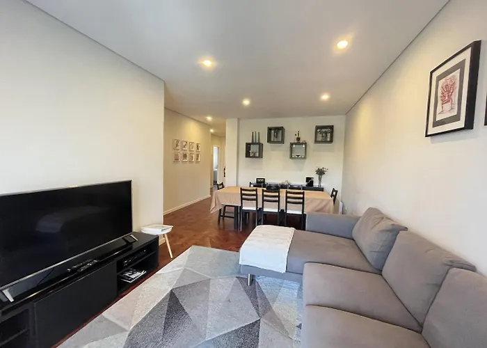 A-mo By Trip2portugal: Arts District Up To 8 *