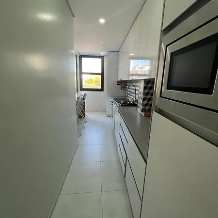 A-mo By Trip2portugal - Arts District Up To 8 * Порту